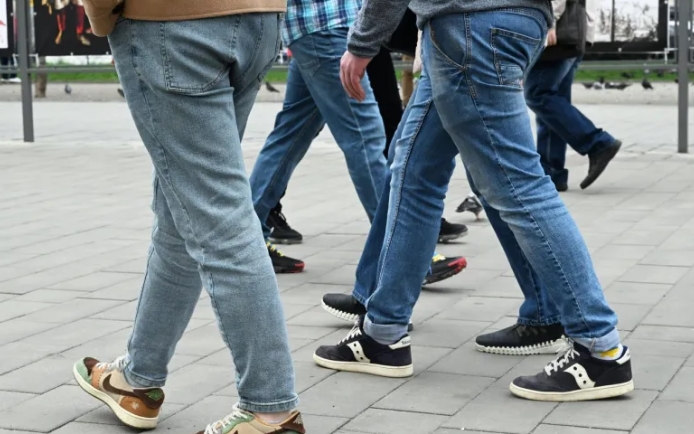 Ucraina permite tinerilor de 18-22 de ani să părăsească țara în timpul legii marțiale